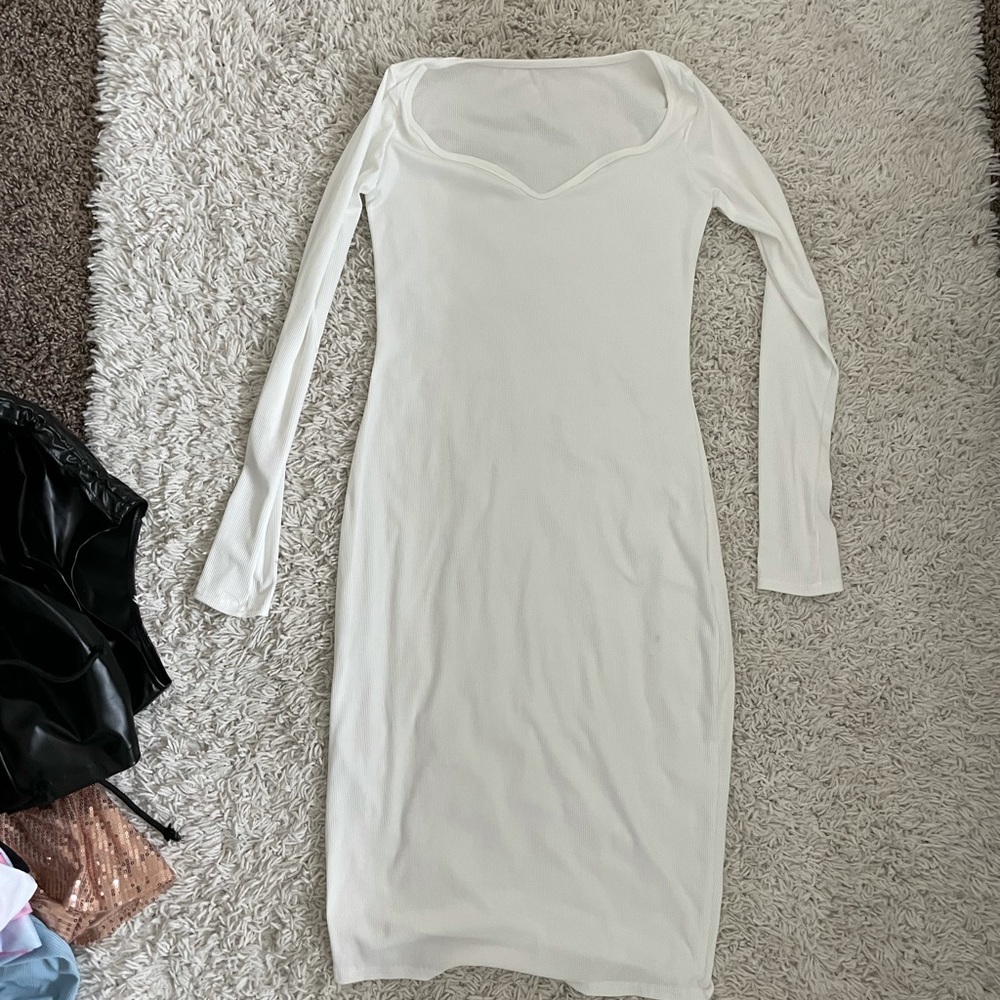 white bodycon dress midi